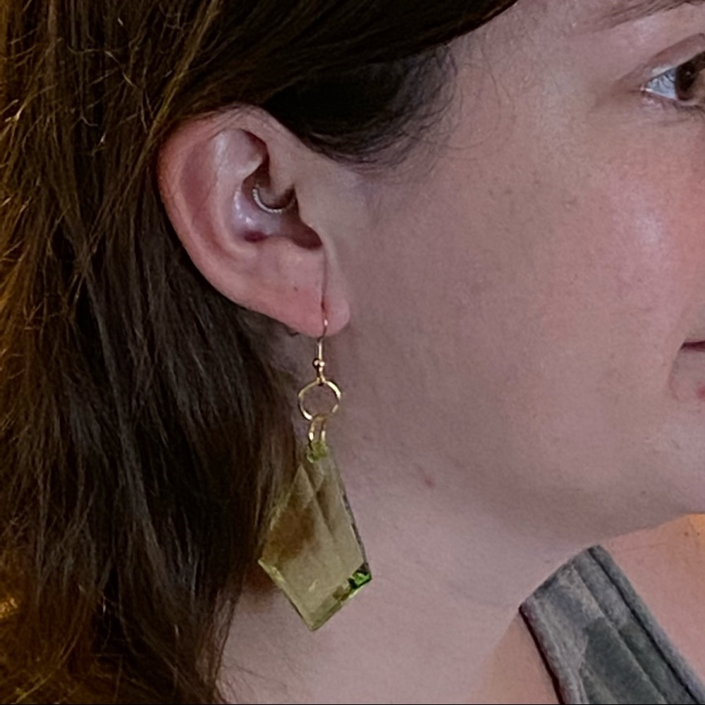 Hand Crafted Earrings Green Peridot Dangle Diamond-Shaped Acrylic Long - Picture 2 of 6